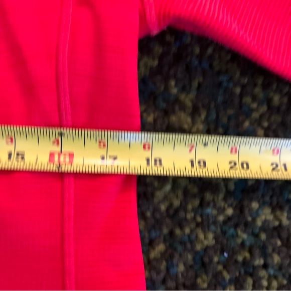The North Face Women’s Zip Up Hoodie (M) - Picture 8 of 9